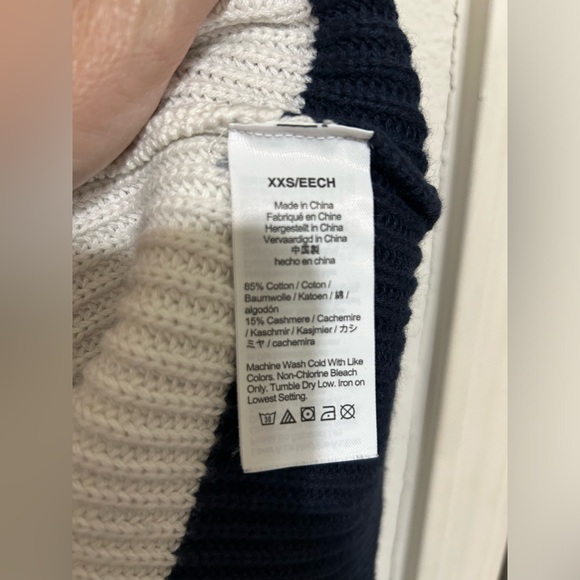 COPY - J CREW Cotton-Cashmere Fisherman Crewneck Sweater in Striped NWOT. - Picture 6 of 9